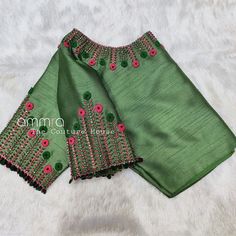 Simple Aari Work Blouse Design, Simple Aari Work Blouse, Simple Aari Work, Aari Work Blouse Design, Blouse Inspiration, Blouse Maggam Work, Blouse Works, Cutwork Blouse