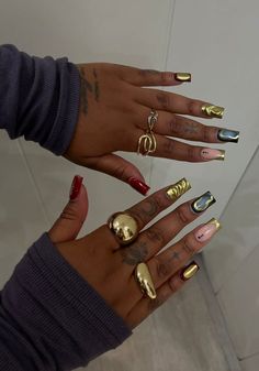 Brown Acrylic Nails, French Manicure Nails, Gold Nail, Stiletto Nails Designs, Classic Nails, Glamorous Nails, Exotic Nails