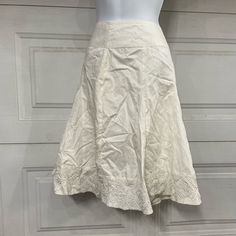 Beautiful Midi Skirt With Tags Black Silk Skirt, Lace Midi Skirt, Outfit Inspired, Pencil Skirt White, Paris Woman, Suede Skirt, Black High Waist, Corduroy Skirt, Lace Midi