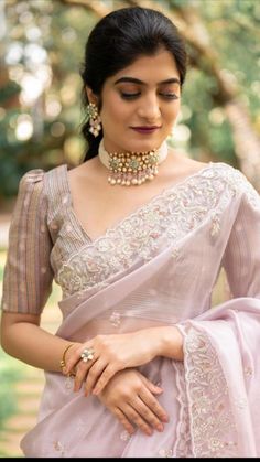 Organza Blouse Designs Latest, Organza Saree Blouse Designs Latest, Latest Saree Trends, Christian Bridal Saree, Kerala Saree Blouse Designs, Engagement Saree, Cotton Saree Designs, Fashionable Saree Blouse Designs