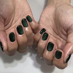 Magnetic Short Nails, Dark Green Nail Art Designs, Cat Eye Gel Manicure, Short Dark Gel Nails, Vampy Nails Short, Velvet Nails Short, Arctic Monkeys Inspired Nails, Obsidian Nails, Whimsigoth Nails Short