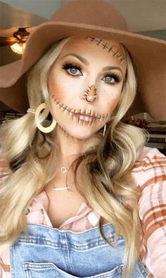 Lady Scarecrow Makeup, Scarecrow Women’s Makeup, Easy Scare Crow Halloween Makeup, Easy Cute Scarecrow Makeup, Crow Costume Womens Makeup, Scarecrow Make Up Ideas, Halloween Hair And Makeup For Work, Scary Crow Makeup, Women’s Scarecrow Make Up