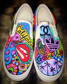 Vans Shoes Fashion, Sneaker Vans, Custom Vans Shoes, Painted Vans, Tenis Vans, Custom Painted Shoes, Diy Vetement