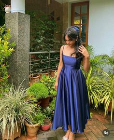 Royal Blue Satin Prom Dress, Floral Dress Outfits, Red Summer Dresses, Fashionable Saree Blouse Designs, Frock Fashion, Western Wear Outfits, Women Dresses Classy, Trendy Dress Outfits, Wedding Guest Looks