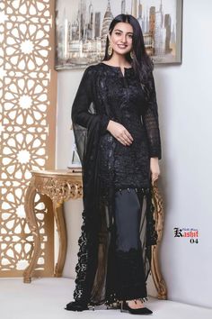 Pakistani Actress Dresses, Pakistani Dresses Online, Wedding Simple, Pakistani Fashion Party Wear, Pakistani Fancy Dresses