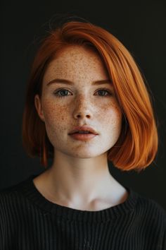 20 Game-Changing Haircuts for Round Faces You Can't Miss Brunette Hair With Auburn Highlights, Irish Red Hair, Deep Red Hair Color, Deep Red Hair, Red Hair Trends, Cinnamon Hair, Auburn Highlights, Shades Of Red Hair