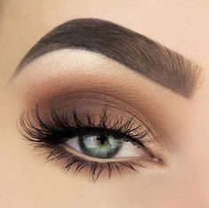 Gold Eye Makeup, Makeup Nails Designs, Winter Makeup, Makeup Hacks, Eye Makeup Tips