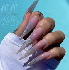 Long Fingernails, Sharp Nails, Stiletto Nails Designs, The Claw, Birthday Nails, Nail Shop, Fancy Nails, Long Acrylic Nails, Stiletto Nails