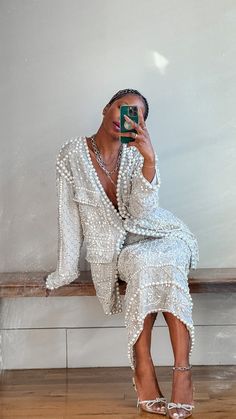 Glamour Outfit Classy, White Evening Outfit, Christmas Dinner Outfit Parties, Chic Womens Fashion, Modern Bride Dress, Looks Pinterest, غرفة ملابس, Looks Street Style, Wedding Guest Outfit Summer