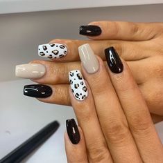 While you are at it, take a look at these stunning leopard print nails and we promise you will fall in love with them too. Acrylic Nail Designs Tips Ideas, Leopard Sns Nails, Acrylic Nail Designs Leopard Print, Nail Art Leopard Print, Cheata Nails Acrylic, How To Leopard Print Nails, Leopard Print Accent Nail, Square Dip Nail Designs, Complicated Nail Art Designs