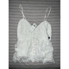 Abercrombie And Fitch White Floral Lace Cami. Size S. Beautiful Floral Lace Cami. Adjustable Straps. Brand New W/ Tags. Has Never Been Worn. Perfect For Summer Or Vacationing! White Lace Top Camisole For Party, Lace Cami Top For Wedding, White Cami Top For Wedding, Spring Wedding Fitted Camisole, Spring Wedding Camisole Top, Cami Top For Summer Weddings, Vintage Cami, Cowl Neck Cami, Satin Camisole