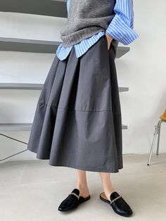 Skirts Plain Skirt, Body Skirt, Winter Typ, Umbrella Skirt, Flowy Design, Skirt Outfit, Gray Skirt, New Arrival Dress, Types Of Skirts