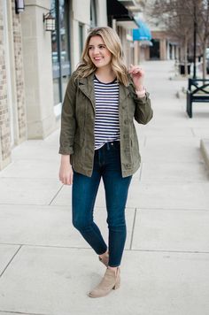 Striped Shirt Outfits, Striped Tshirt Outfits, Stripe Tee Outfit, Utility Jacket Outfit, Striped Top Outfit, Tatton Park, Wardrobe Plan, Outfits With Striped Shirts, Khakis Outfit