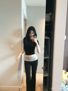 Asian Style Clothes, Mode Ulzzang, Korean Fits, Comfortable Outfit, Future Style, Korean Aesthetic, Athleisure Wear, Summer Style Casual, Korean Outfits