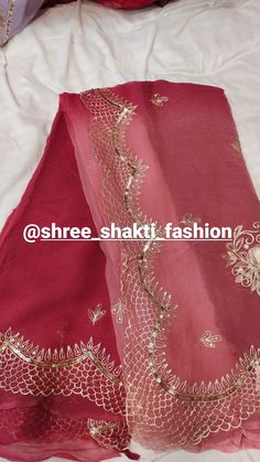 Suit Sketch, Silk Saree Blouse Designs Patterns, Patiala Suit Designs, Rajasthani Dress, Saree Work, Pure Chiffon Sarees, Dupatta Style, Satin Fashion