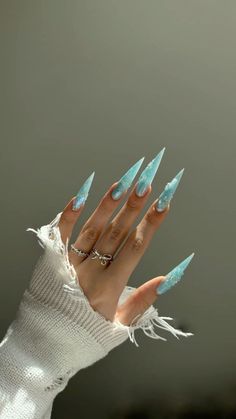 Long Almond Nail Inspiration, Nails Design Extra, Stilleto Nails Long Designs, Stilleto Nail Idea, Sharp Nails Design, Nail Stilleto Ideas, Nails Long Almond, Stilleto Nails Designs, Sharp Nails