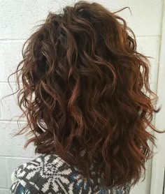 Thick Wavy Hair, Thick Curly Hair, Natural Wavy Hair, Haircuts For Wavy Hair, Short Hairstyle, Haircut For Thick Hair, Permed Hairstyles, Long Wavy Hair, Curly Hair Cuts