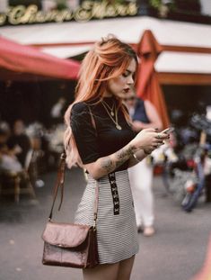 Hipster Style Outfits, Gala Fashion, Look Retro, 90's Fashion, Women Fashion Edgy, Emo Outfits, Rocker Chic