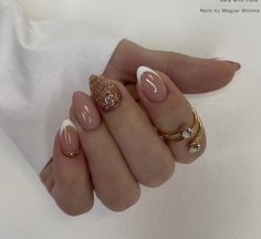 Valetines Almond Nails, Prom Nail Ideas, Uñas Coquette, Dance Nails, Prom Nail, Nude Nail Designs, Modern Nails, Beige Nails, Blush Nails