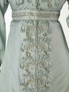 Blue Rouleaux Pelisse 1820s Fashion, Museum Of London, Red And White Dress, Regency Dress, Regency Fashion, Vintage Closet, Outer Women, London Museums