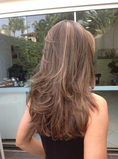 Haircuts For Long Hair, Hair Inspo Color, Medium Hair Cuts, Aesthetic Hair, Hairstyles Haircuts, Layered Hair, Gorgeous Hair, Hair Highlights