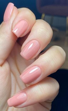 Browse the most gorgeous wedding nails for your big day, whether you're looking for bridal nails, wedding guest nails or bridesmaid nails Short Clean Nails Spring, Short Natural Pink Nails, Nude Rose Nails, Nude Pink Nails With Design, Nail Design Glitter, Bridesmaids Nails, Nude Nail Designs, Pink Nail, Bridal Nails