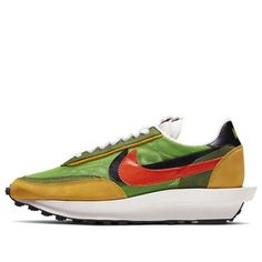 Japanese high fashion label sacai and Nike have teamed up to release LD Waffle. The famed silhouette is a hybrid of two iconic Nike runners — LDV and Waffle Racer. (SNKR/Unisex/Waffle Shoes) Sacai Nike, Nike X Sacai, Nike Runners, Nike Sacai, Nike Waffle, Marathon Running Shoes, Nike T, Air Jordan 3, Nike Blazer