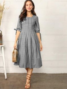 Frocks For Women, Design Kurta, Casual Frocks, Simple Frocks, Frock Fashion, Ikat Dress, Frock Patterns, Frock For Women, Long Dress Design