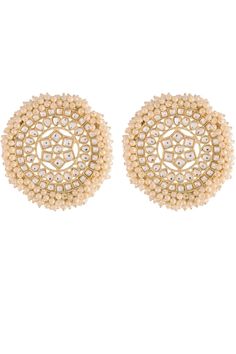 I Jewels 18k Gold Plated Kundan Pearl Stud Earrings for Women (E2940W) This Earring set is crafted in 18K gold plated finish - these earrings are really special .The Earrings feature Kundan-studded. Be stylish and smart with these Earrings. Wear it with a suit or a saree, and lehenga for an ethnic yet classy look. This earring set is a great option and a perfect pick for your wedding functions. Be assured to find a variety of contemporary and traditional designs in the mesmerising collection tha Gold Plated Earrings For Festive Season Gifts, Gold Plated Earrings For Festive Gift, White Plated Earrings For Gift, Festive Gold Plated Pearl Earrings For Pierced Ears, Festive Gold Plated Earrings As A Gift, Gold Cluster Earrings For Celebrations, Gold Clip-on Cluster Earrings For Gift, Gold Clip-on Cluster Earrings As Gift, Festive Gold-plated Earrings As Gift