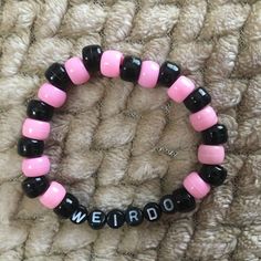 Cute Emo Bracelets, Pony Bracelets Ideas, Cute Pony Bead Bracelet Ideas, Grunge Bracelet Ideas, Scene Bracelets Kandi, Emo Bracelet Ideas, Bracelet Ideas Funny, Bracelet Ideas Kandi, Pony Bead Bracelet Ideas