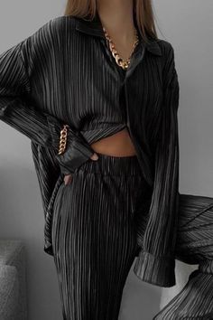 Cropped Wide Leg Pants, Pleated Shirt, Pleated Top, Blouse Pants, Loungewear Set, Ripped Denim, Looks Style