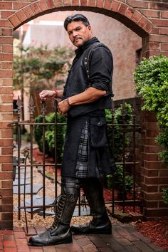 Scottish Groom Outfit, Mens Kilt Fashion, Kilt Fashion, Kilt Wedding, Scottish Clothing, Kilt Belt, Handmade Leather Boots