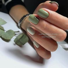 Pearl Nail Art, 2019 Nails, Green Nail, Basic Nails, Nails Desing, Minimalist Nails, Creative Nails, Gorgeous Nails