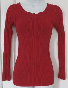 ITEM >>> No Boundaries Knitted Jubilee Red Soft Sweater Pullover Women's Junior Size M 7/9 MEASUREMENTS >>> Approximately: Overall length = 23" Armpit to Armpit = 13" {26" bust} Armpit to end of sleeve = 18" Shoulder seam to shoulder seam = N/A FEATURES >>> Pullover style sweater Very stretchy Long stretchy sleeves made for a tight sexy fit Boat neckline NOTES >>> As with all of our pre-owned clothing this sweater has been washed, is clean and ready to wear as is. All of our items are smoke free Soft Sweater, Style Sweater, Sweater Pullover, Boat Neckline, Softest Sweater, No Boundaries, Women Pullover, Pullover Styling, Boundaries