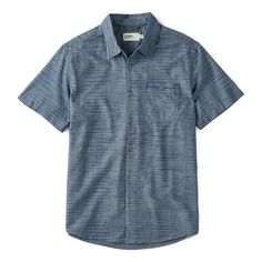 Warm-weather vibes in an effortlessly comfortable package Spring Outdoor Cotton Shirt, Casual Cotton Shirt For Outdoor, Casual Outdoor Shirt For Spring, Relaxed Fit Tops For Weekend Summer Wear, Casual Spring Outdoor Shirt, Relaxed Fit Shirt For Outdoor Spring Activities, Casual Unstructured Tops For Spring, Casual Relaxed Fit Tops For Weekend Wear, Casual Cotton Tops For Weekend Wear