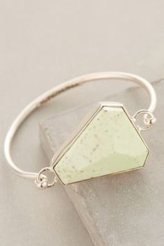 ManiaMania Veleda Bangle Teen Jewelry Trends, Winter Jewelry Trends, Popular Jewelry Trends, Fall Jewelry Trends, Womens Jewelry Trends, Sweet Accessories, Latest Jewellery Trends, Trending Bracelets, Winter Jewelry