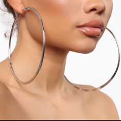 Unique Find Brand New Fashion Nova Favorite Pair Hoop Earrings - Silver Oversize Hoop Earring Medium Width Metal Flat Bottom Detail Final Sale Size: 115mm/4.5" Hoop Earrings Black Women, Oversized Hoop Earrings, Large Hoop Earrings, Big Earrings, Earrings Black, Silver Hoops, Silver Hoop Earrings, Silver Color, Fashion Nova