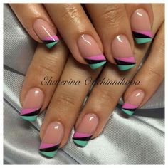 Short Acrylic Nail Designs Simple Cute French Tips, Pink And Purple French Tip Nails, French Manicure Couleur, Accent Nail Designs, Bright Nail Designs, Nail Tip Designs, Art Deco Nails, Manicure Nail Designs, French Tip Nail Designs