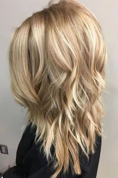 Medium Length Hair With Layers Strawberry Blonde, Shoulder Length Hair Cuts With Layers For Thick Hair, Long Shag Side Part, Stacked Layers Medium Hair, Inverted Long Bob With Layers, Shoulder Length Hair Cuts With Layers Curly, Face Framing Bangs Medium Hair, Shag Hairstyles No Bangs, Hair Cuts Medium Length Layers