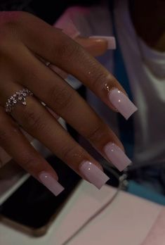 White Acrylic Nails, Simple Acrylic Nails, Short Square Acrylic Nails, Acrylic Nails Coffin Pink, Unique Acrylic Nails, Acrylic Nails Coffin Short, Short Acrylic Nails Designs, Pink Acrylic Nails, Amazing Diy