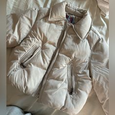 Nwt Small Stain On Sleeve Urban Outfitters White Outerwear For Fall, Casual Urban Outfitters Outerwear For Cold Weather, Urban Outfitters Jacket, Cropped Puffer Jacket, Yellow Print, Sherpa Jacket, Urban Outfitters Women, Metallic Blue, Print Jacket