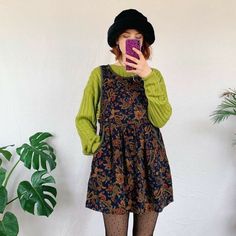 Smock Dress Pattern, Ootd Simple, Fashion Fails, Foto Poses, Mode Inspo, Look Vintage, Green Shirt, Celebrity Outfits, Smock Dress