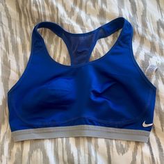 Nwot Nike Dri-Fit Sports Bra Nike Bra, Nike Sports Bra, Blue Nike, Nike Tops, Nike Dri Fit, Dri Fit, Gym Outfit, Women's Intimates, Nike Women