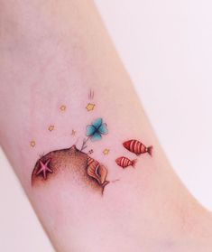 Tattoos Minimal, Beachy Tattoos, Colorful Tattoos, Tattoo Minimal, Minimal Tattoo Design, Quote Tattoos, Tattoo Minimalist, Drawing Tattoo, 100k Followers