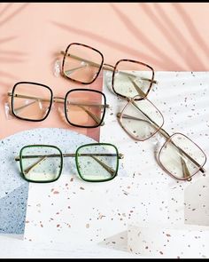 Eyewear Inspiration, Glasses Inspiration, Big Glasses, Square Glasses Frames, Pink Engagement Ring