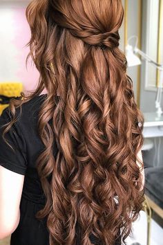 All about this half up half down style. Join me for more looks, and tell me your thoughts right below. Bridal Appointment, Best Hairstyle, Diy Hair Mask, Stylish Hair, What Type, Gorgeous Hair, Hair Mask, Hairstyles With Bangs