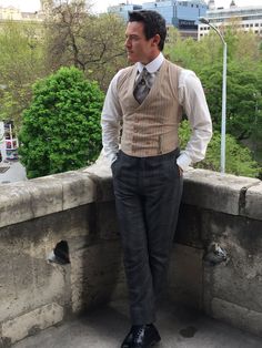 Stone Balcony, Men's Hairstyles, Luke Evans, Vintage Suits, Sharp Dressed Man, The Stone, Good Looking Men, Wedding Suits, Men's Style