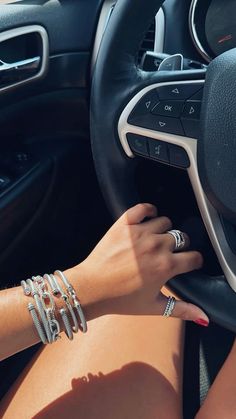 David Yurman And Tiffany Bracelet Stack, David Yurman Aesthetic, Yurman Stacked Bracelets, Bracelet Stack David Yurman, David Yurman Ring Stack, David Yurman Stacked Bracelets, David Yurman Stack, Yurman Bracelet Stack, Tiffany Bracelet Stack