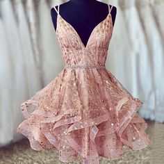 Bohemian Bride Dress, Red Graduation Dress, Dresses Glitter, Cocktail Pink, Couture Dior, Backless Bridal Gowns, Sparkle Shorts, Short Homecoming Dresses, Dress With Corset