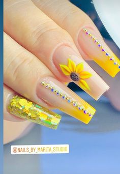 Black 3d Nails, Sunset Nail Designs, Cowboy Nails, Rainbow Nail Art, Nails Art Designs, Gel Toe Nails, Sunflower Nails, Ombre Acrylic Nails